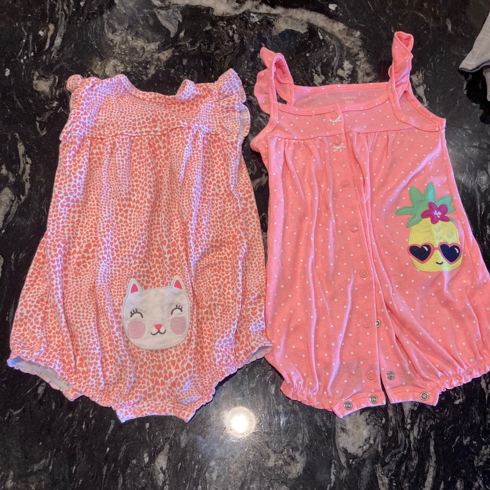 Baby girls Carters romper bundle size 18 months